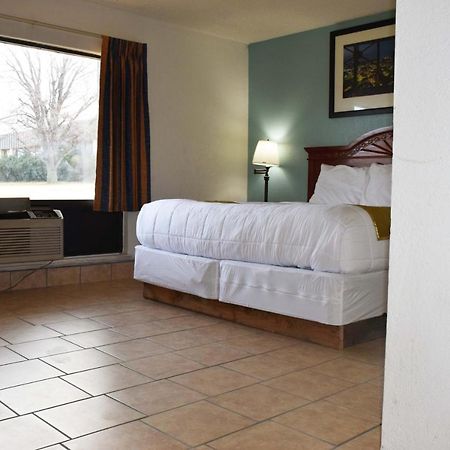 American Best Inn By Oyo I-35 Perry Near Lake Mcmurtry Ngoại thất bức ảnh