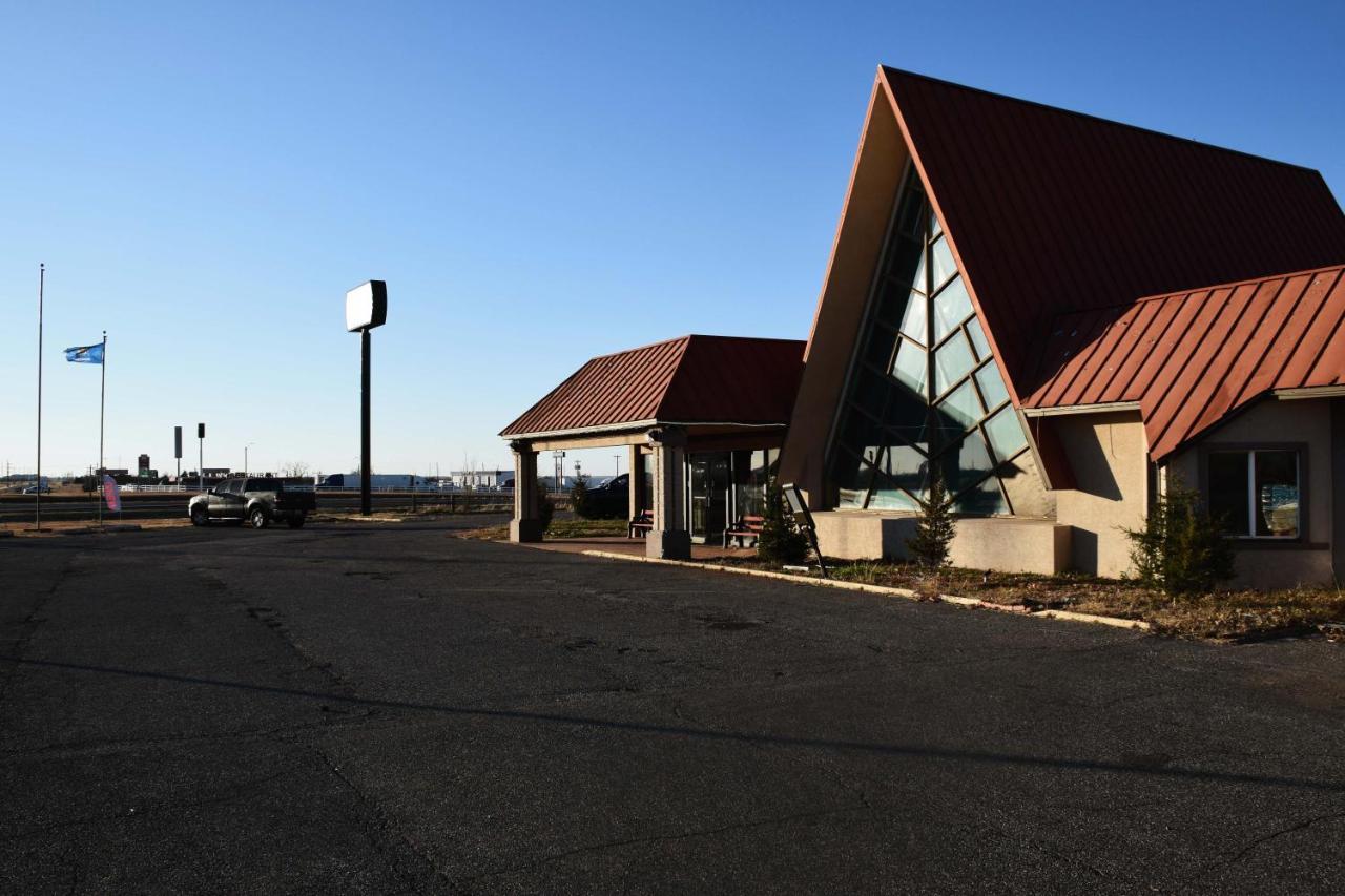 American Best Inn By Oyo I-35 Perry Near Lake Mcmurtry Ngoại thất bức ảnh
